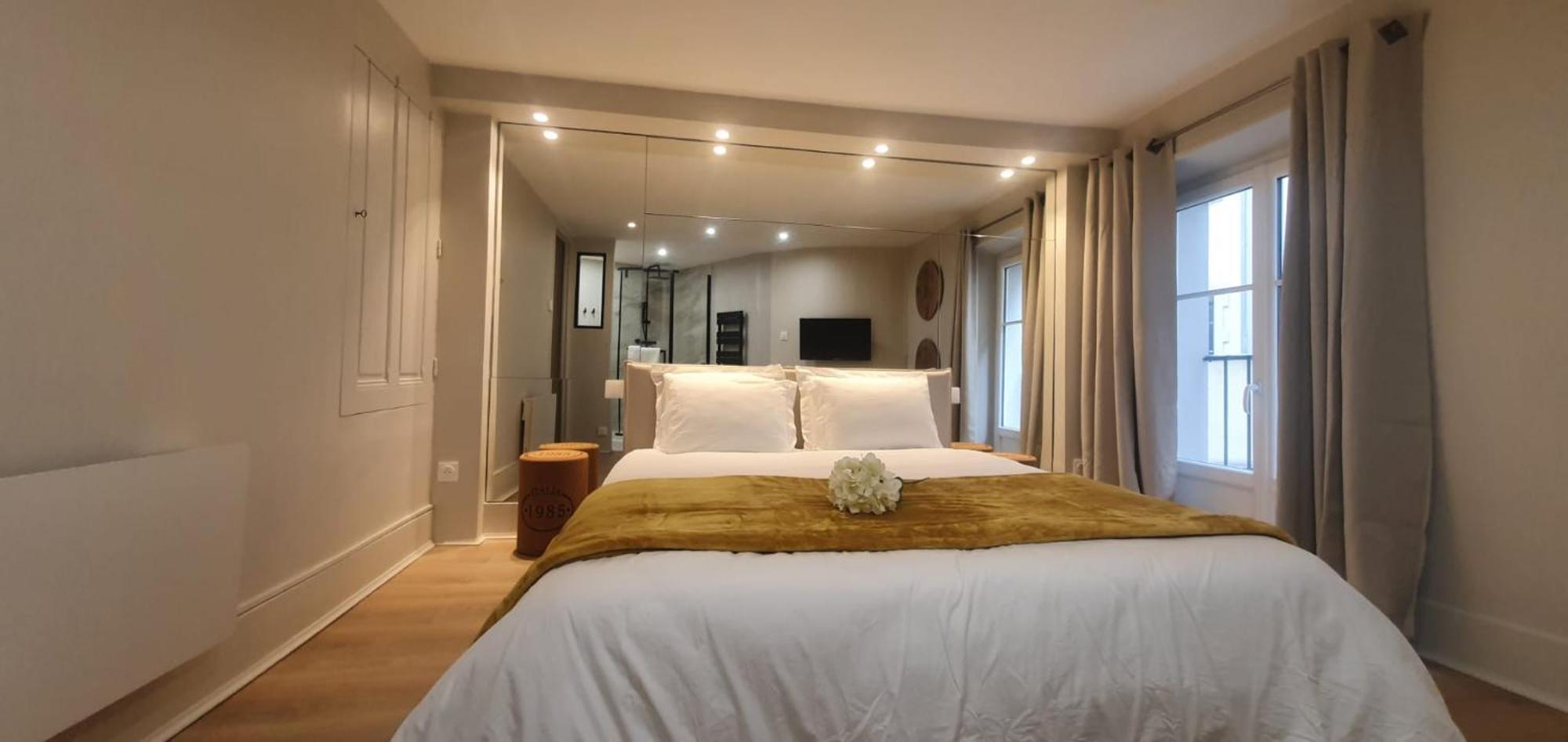 Suite Vinicole Hypercentre, Bastille & Gare 9 Min A Pied Grenoble Eksteriør billede